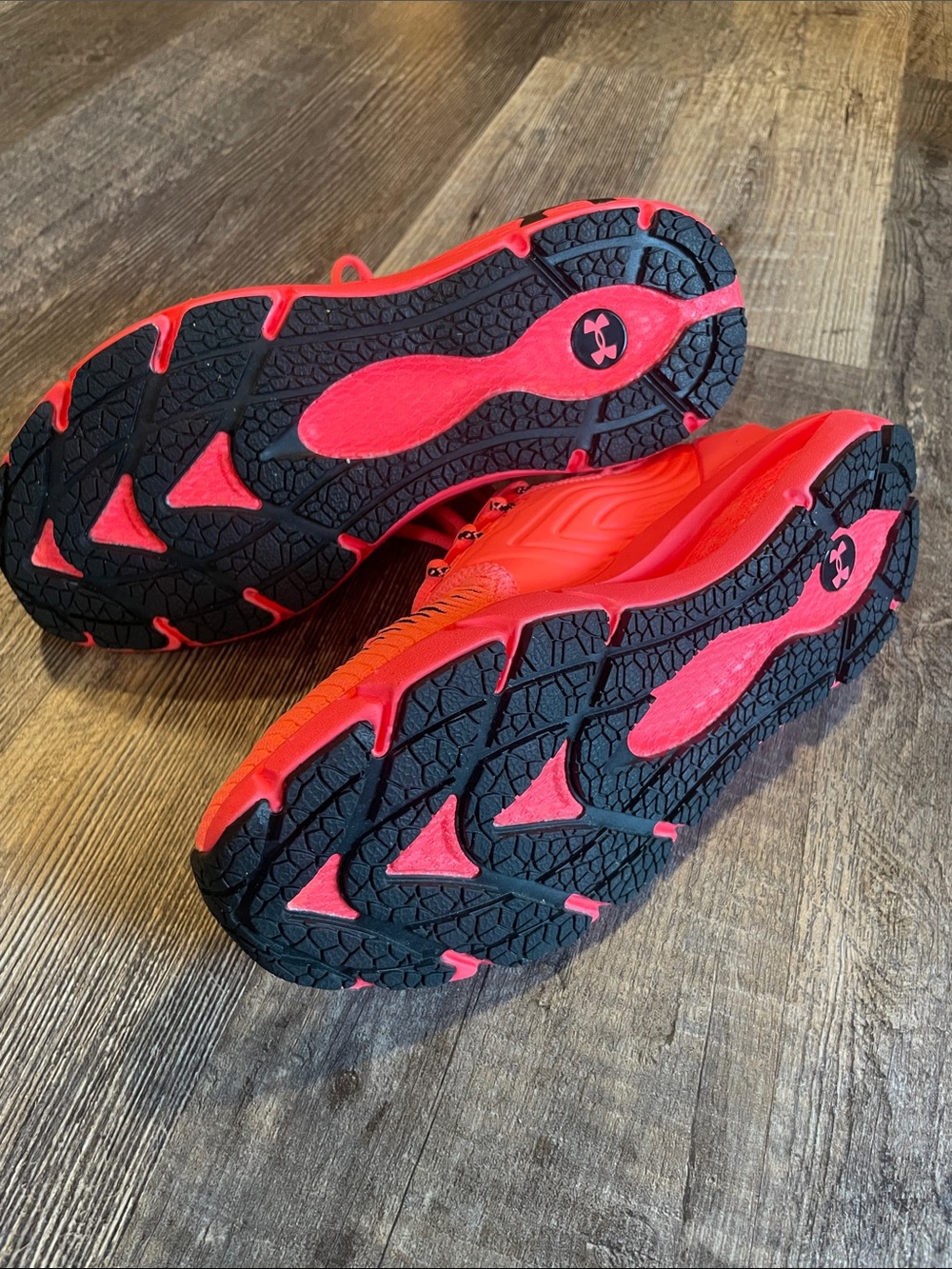 Under Armour Women's Salmon Running Sneakers - Picture 8 of 8